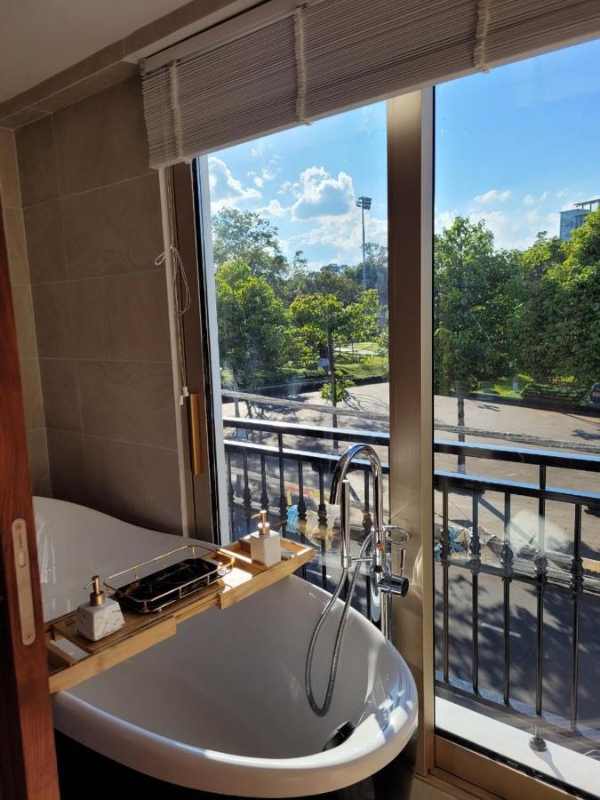Ngon Avatar Hotel Pleiku Extérieur photo